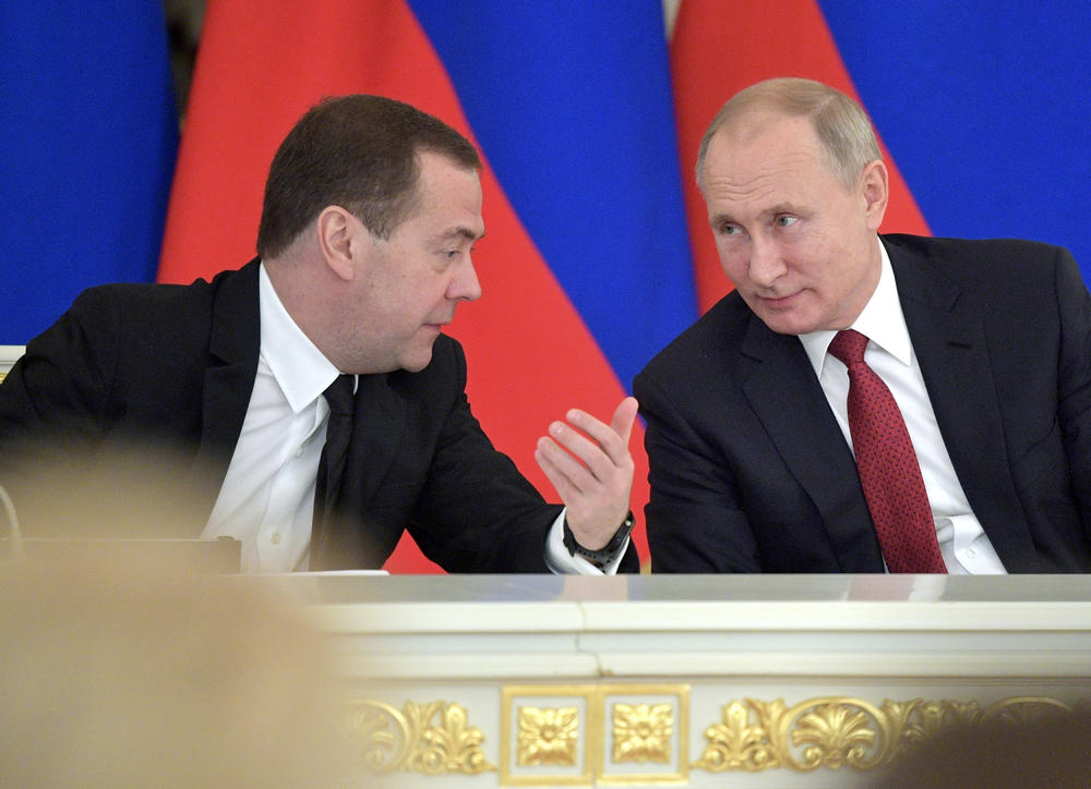 Vladimir Putin, Dmitrij Medvedev