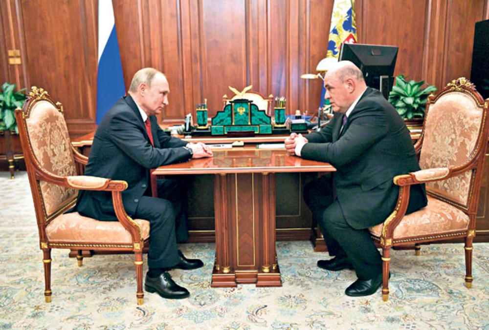 Putin s premijerom Mihailom Mišustinom