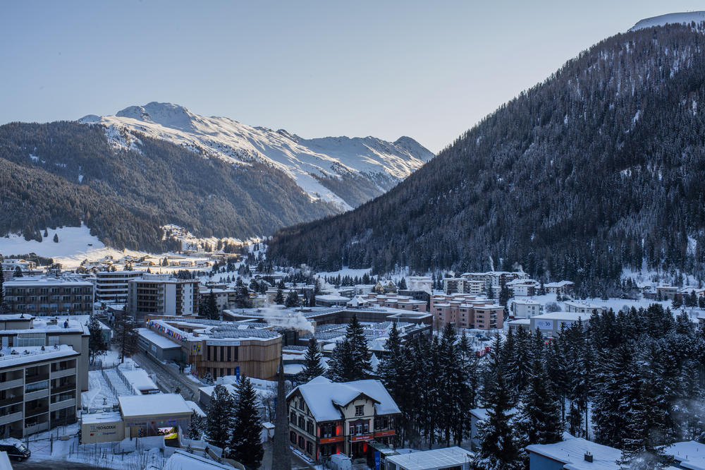 BAHAĆENJE SVETSKIH LIDERA U DAVOSU: Noćenje najmanje 1.600 evra, a učešće oko 23.000!