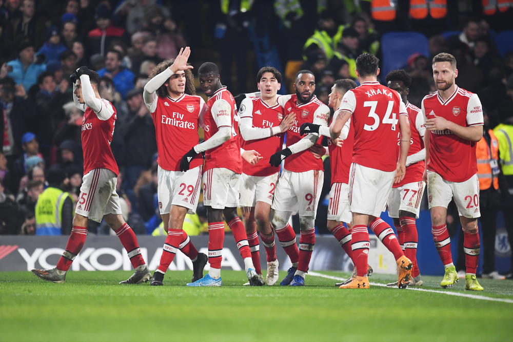ČUDESNI LONDONSKI DERBI: Arsenal dao dva gola sa igračem manje! Do boda protiv Čelsija došao u 88. minutu (VIDEO)