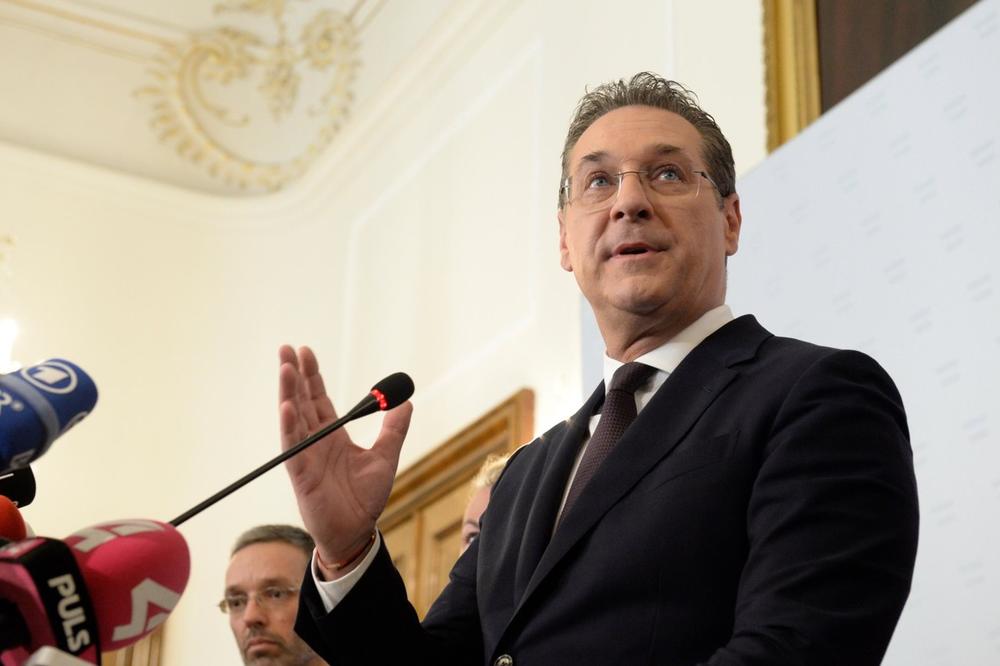 ŠTRAHE SE DANAS VRAĆA U POLITIKU? Austrijski mediji najavljuju njegov "borbeni" govor!