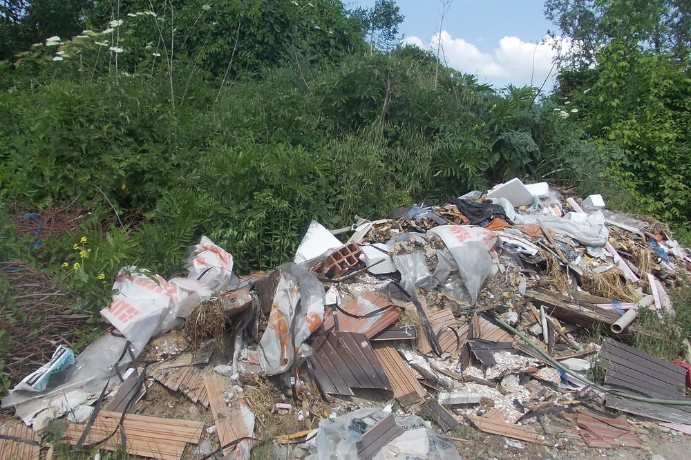 LOZNICA VODI BITKU PROTIV DIVLJIH DEPONIJA: Evidentirano da je na 46 lokacija smeće, građevinski materijal i nameštaj