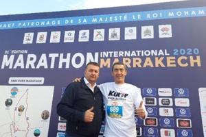SVUDA SA KURIROM: Poznati beogradski advokat Vučić Šćepanović istrčao Marakeš maraton