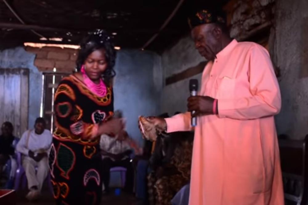 POŠTO MLADA? STARA AFRIČKA PRAKSA DANAS IZAZIVA JEZU: Mnogim mladoženjama je jedini način da dođu do braka! (VIDEO)