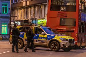 DETALJI TERORISTIČKOG NAPADA U LONDONU: Napadač nosio lažni samoubilački prsluk!