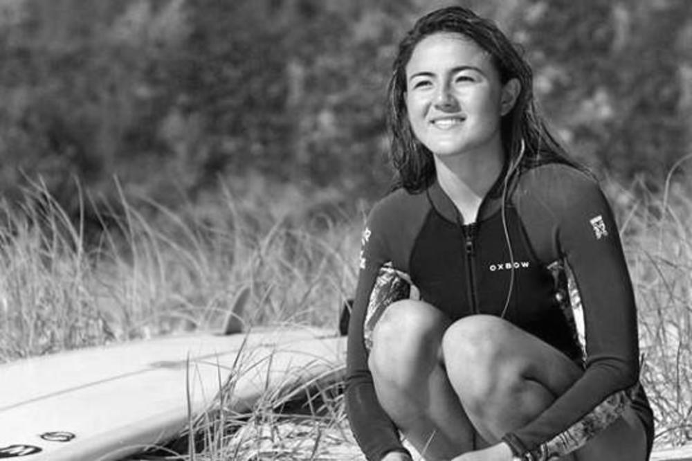 MISTERIOZNA SMRT MLADE SURFERKE: Prelepa Francuskinja preminula u Australiji! Razlog NEPOZNAT (VIDEO)