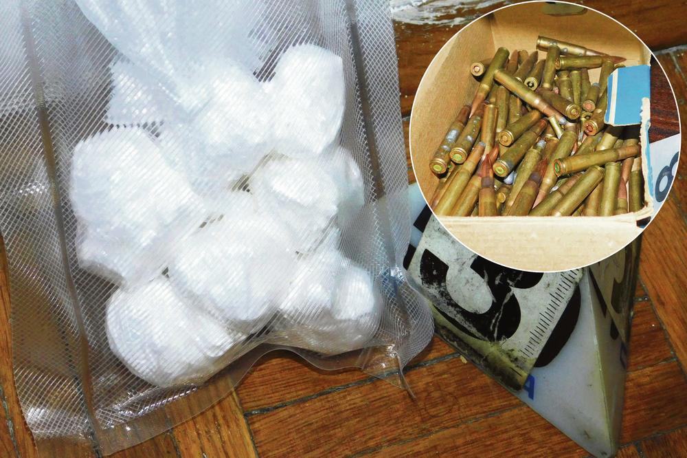 AGENT BIA PAO ZBOG DROGE: U stanu pronađeno 150 grama kokaina i više komada municije