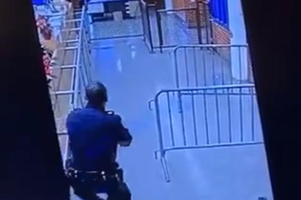 DVA PUTA PUCAO NA POLICAJCE U NJUJORKU: Istražiteljima priznao da je to učinio jer ih mrzi! (VIDEO)