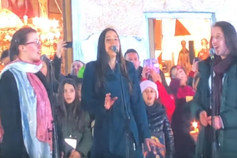 DANICA ODUŠEVILA PODGORIČANE NA LITIJI: Pevala pesmu posvećenu kosovskim junacima, svi zanemeli (VIDEO)