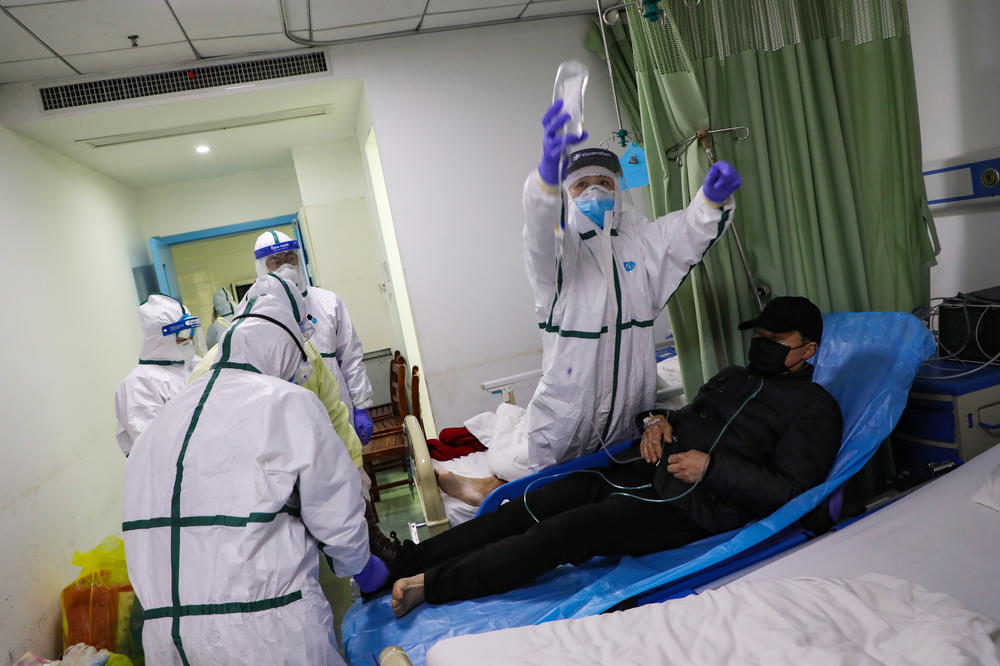 KORONAVIRUS UBIJA I MEDICINARE: Od bolesti umrlo 6 zdravstvenih radnika u Kini, a 1.700 zaraženo