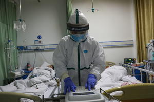 KORONAVIRUS ODNEO UKUPNO 1.873 ŽIVOTA: Među žrtvama je i direktor bolnice u Vuhanu, zaraženo 73.000 ljudi širom sveta