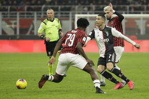 RONALDO SLAVIO REMI PROTIV IBRE: Juventus iz penala u 91. minutu izjednačio protiv Milana i nastavio neverovatan niz