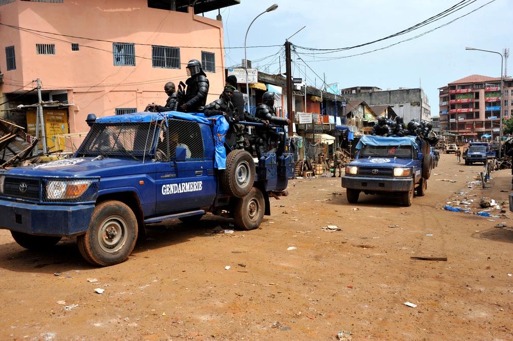 MASAKR U NIGERU: Islamisti na motorima upali u 2 sela, brutalno ubili najmanje 100 seljana! (VIDEO)