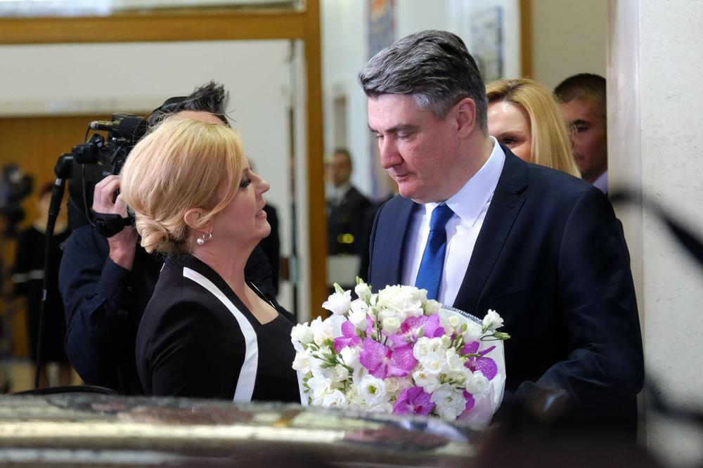 MILANOVIĆ ISPRATIO KOLINDU CVEĆEM I POLJUPCIMA: Sada i zvanično Hrvatska ima novog predsednika
