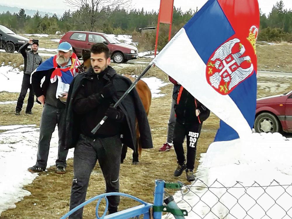 Ne odustaju... Hodočasnici iz  Beograda peške  stigli u Crnu Goru