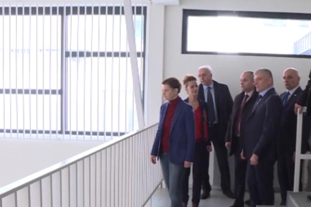 PRIBOJ JE PRVA OPŠTINA SA CENTRALNIM GREJANJEM NA BIOMASU Brnabić: To je grad za primer drugima u ekologiji!