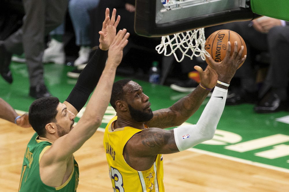 NAJVEĆE NBA RIVALSTVO: Lejkersi i Boston su opet konkurentni u borbi za titulu (VIDEO)