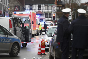 DETALJI HORORA U NEMAČKOJ: Muškarac uleteo autom u karnevalsku povorku i povredio 52 ljudi! Među njima je i 18 dece