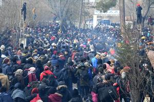 IZBEGLICE NAPUŠTAJU TURSKU I IDU KA EVROPI: Novi migrantski talas zaobilazi jednu zemlju na Balkanu, a evo i zašto