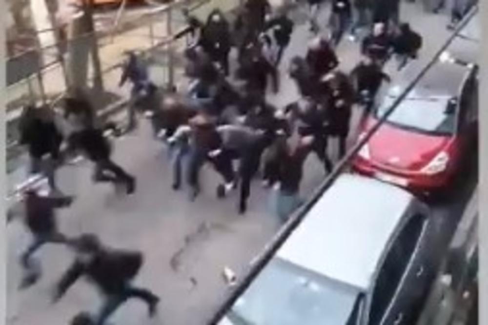 ŽESTOK OKRŠAJ HULIGANA I POLICIJE: Sevali KAIŠEVI! Stampedo navijača kroz uličicu! JEZIVO! (VIDEO)