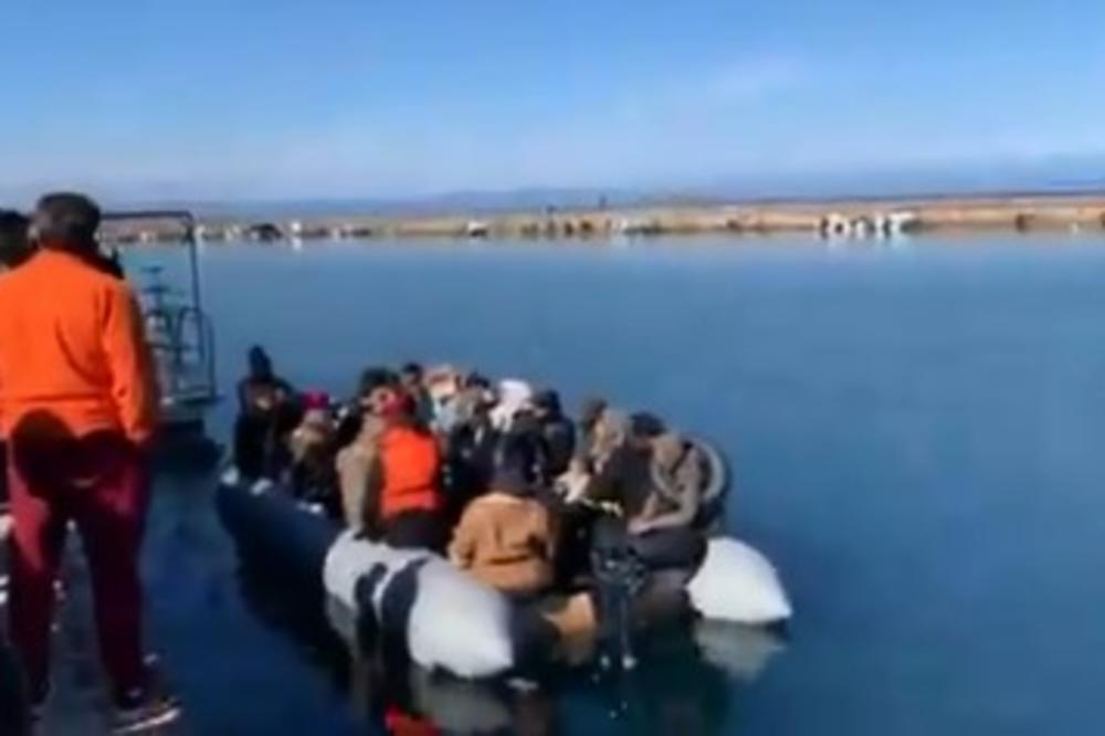 HAOS NA LEZBOSU: Meštani tukli novinare i napali brod sa migrantima, vikali VRATITE SE U TURSKU (VIDEO)