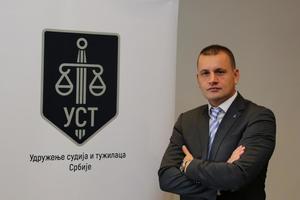 UDRUŽENJE SUDIJA I TUŽILACA SRBIJE: Zabrinuti smo zbog poziva na nasilnu promenu ustavnog uređenja Srbije