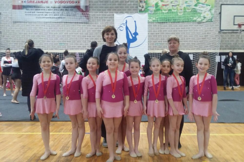ŽETVA MEDALJA: Mlade gimnastičarke Ruslane sjajne u Mladenovcu (FOTO)