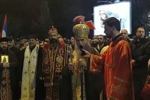 PORUKA MITROPOLITA AMFILOHIJA: Narod traži spas za Crnu Goru, a njegov glas je glas Božji