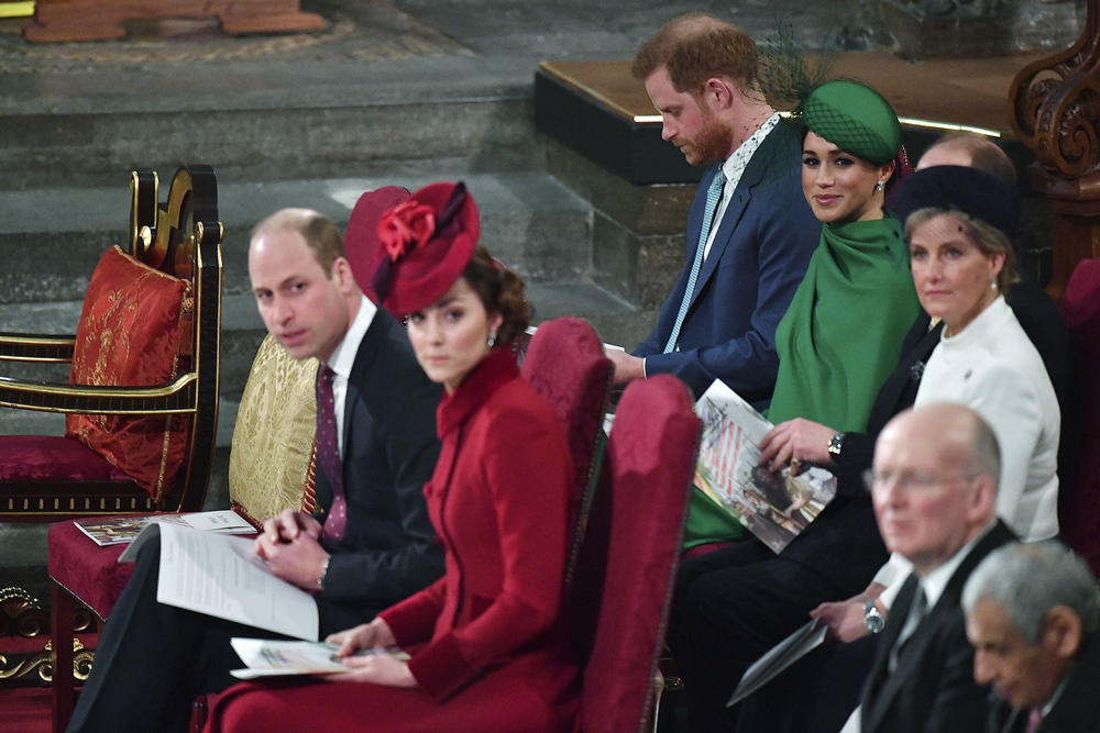 принцот Вилијам принцот Хари Меган Маркл Кејт Мидлтон британско кралско семејство АП 09/03/2020