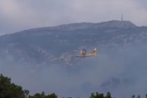 VELIKI POŽAR NA BRAČU: Gašenje oteženo zbog jakog vetra, poslata pomoć sa kopna (VIDEO)