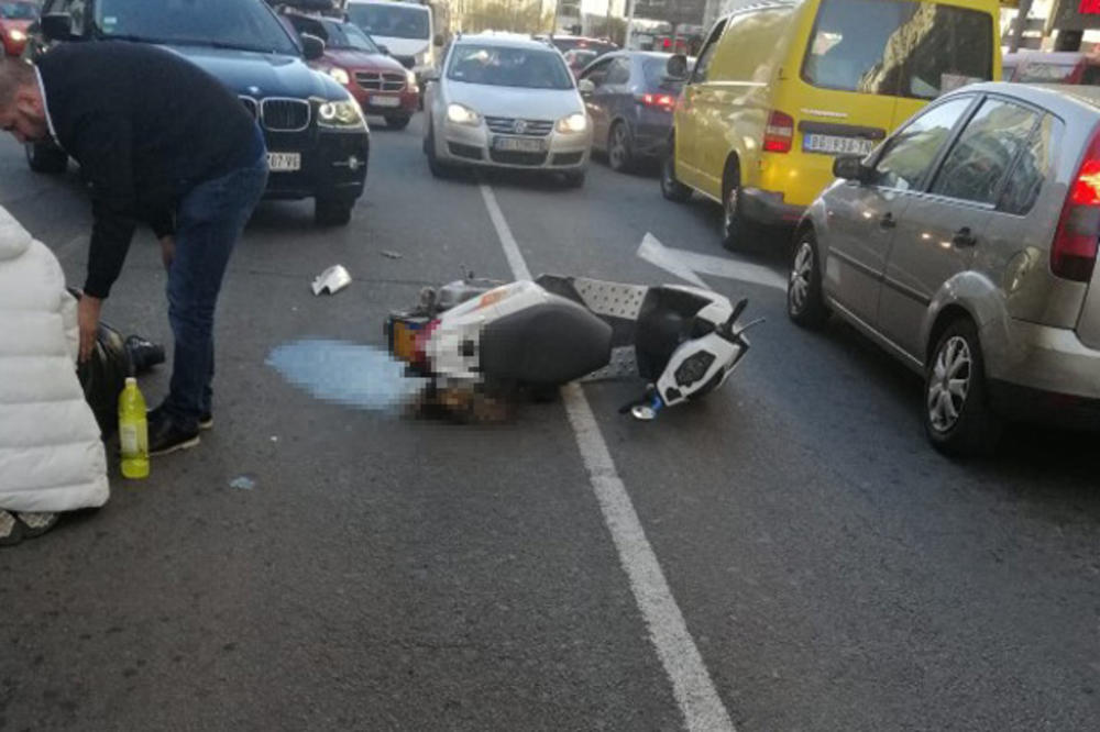 UDES U DEČANSKOJ: Motociklista povređen u sudaru sa automobilom