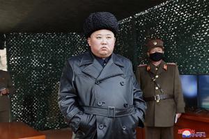 FOTOGRAFIJA KIMA DŽONG-UNA U STAKLENOM KOVČEGU ZBUNJUJE SVET: Dok kruže vesti o njegovoj smrti, Severna Koreja ćuti