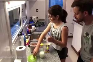 PLANETA BRUJI O ŠPANSKOM TV KOMENTATORU: U nedostatku utakmica iz kuhinje prenosi ženino kuvanje! VIDEO