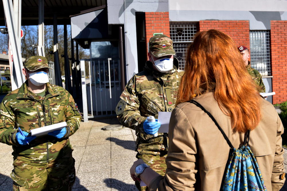 SLOVENIJA POOŠTRILA MERE ZBOG KORONE: Blokirani gradovi, obavezno nošenje zaštitne opreme