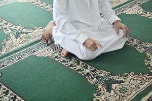 OBUSTAVLJAJU SE AKTIVNOSTI U DŽAMIJAMA: Mešihat Islamske zajednice poručio vernicima da namaze obavljaju kod kuće