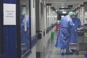TUŽNE VESTI IZ ITALIJE: Doktor (57) preminuo od korona virusa, lečio je pacijente bez rukavica