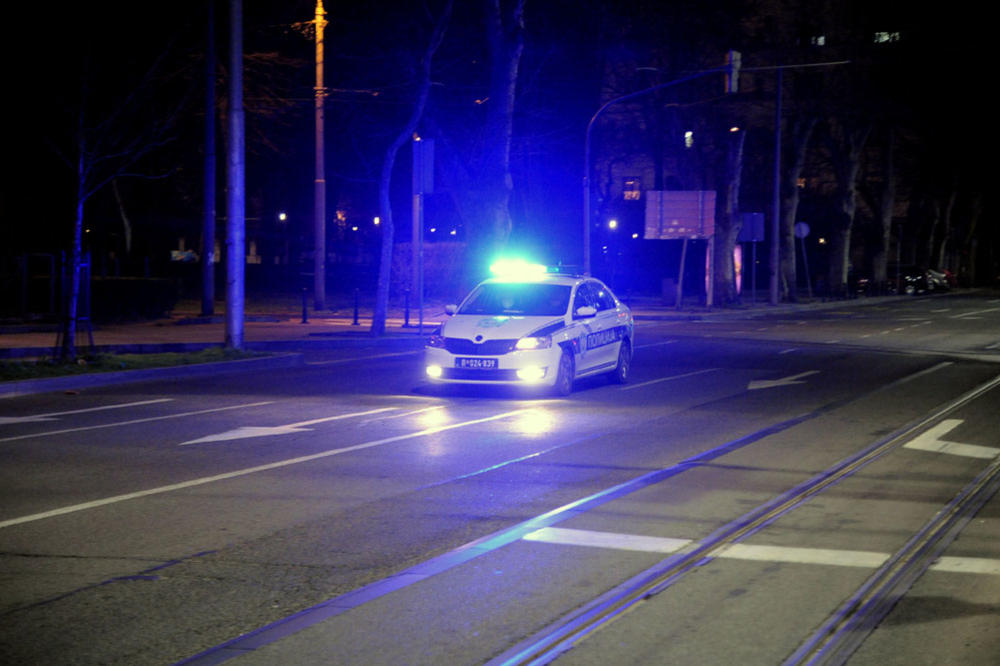 NAPETA NOĆ U BEOGRADU: Muškarac izboden nožem u centru grada, bilo i par saobraćajki