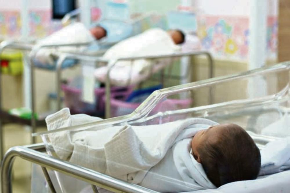 NOVOROĐENČE IZ NEGOTINA POZITIVNO NA KORONU: Najmlađi pacijent beba muškog pola, broj novozaraženih u ovom gradu povećan
