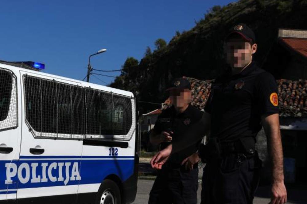 NIŠTA NISI NI VIDEO, NI ČUO, SLOBODAN SI: Crnogorski policajci povredili taksistu, a onda mu jedan rekao OVO