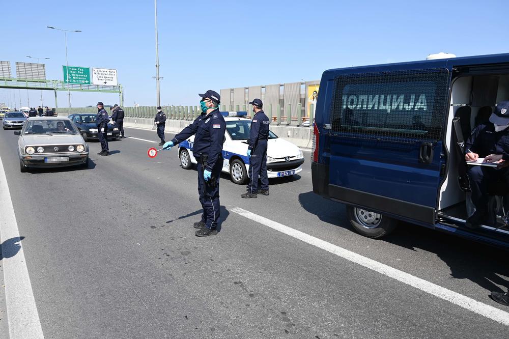 OVAKO IZGLEDA POLICIJSKI ČAS U BEOGRADU: Policajci kontrolišu zabranu kretanja, a onda je u pravi čas stigao i ručak