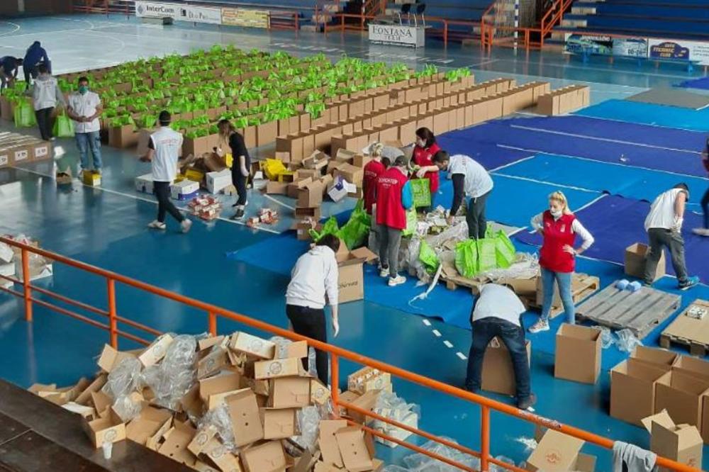 Mozzart u Ćupriji nastavio akciju podele paketa pomoći najugroženijima