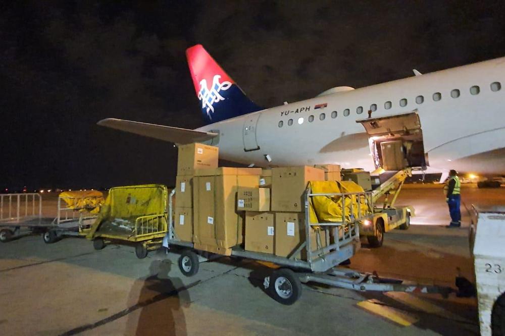 STIGLA NOVA TURA: Er Srbijin avion A330 dopremio jos medicinske opreme iz Kine
