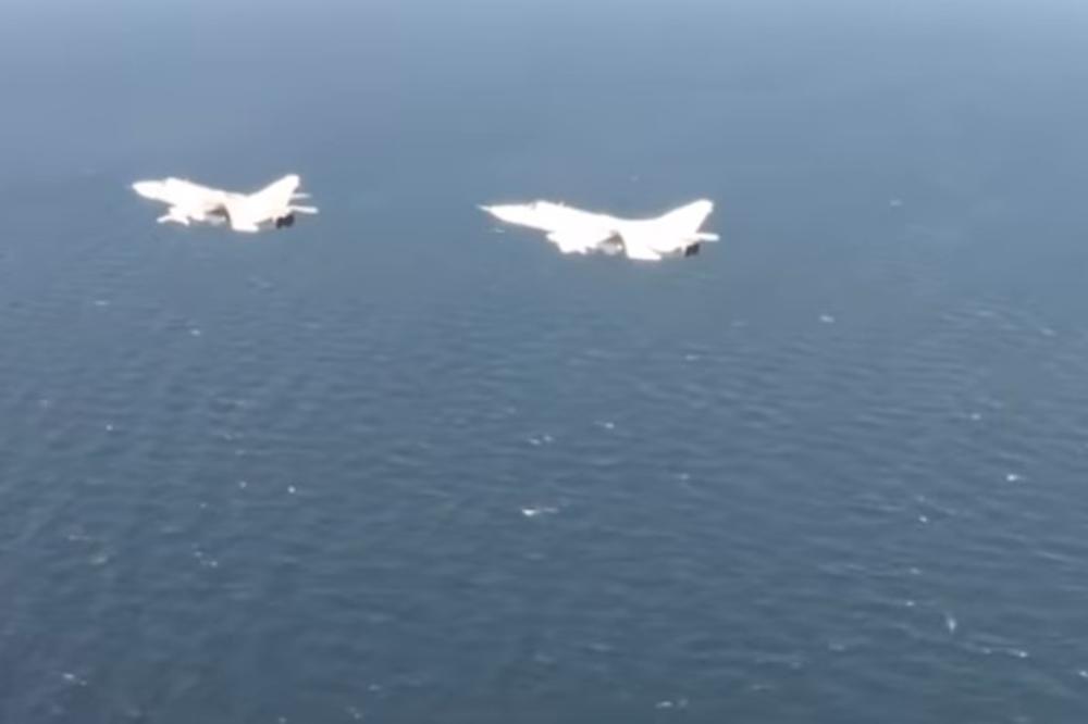 AMERIČKI RAZARAČ I F-16 PROTIV DVA RUSKA LOVCA: Novi bliski susret na Baltiku (VIDEO)