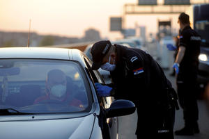 MORAM DO DRUGARICE DA OPEREM VEŠ Najluđi izgovori Novosađana kad su napolju u vreme policijskog časa