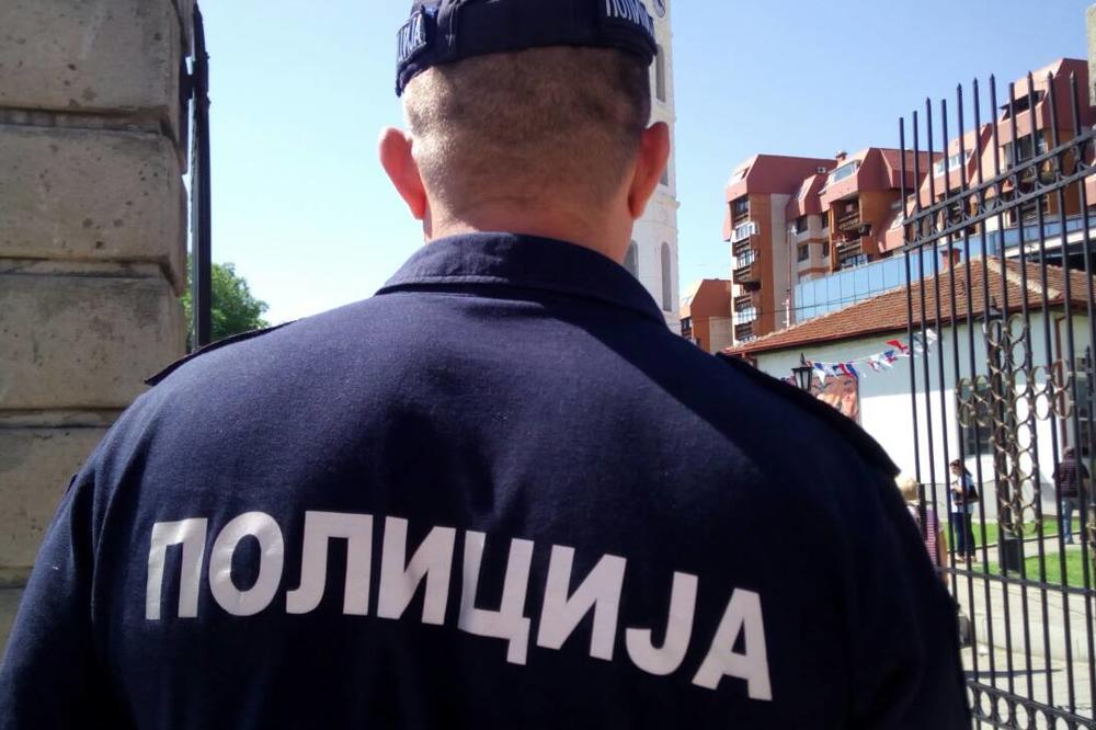 OVAKO SE GRADI ZAJEDNIŠTVO: Srpski i albanski policajci probili novi put do crkve u selu Oraovica kod Preševa