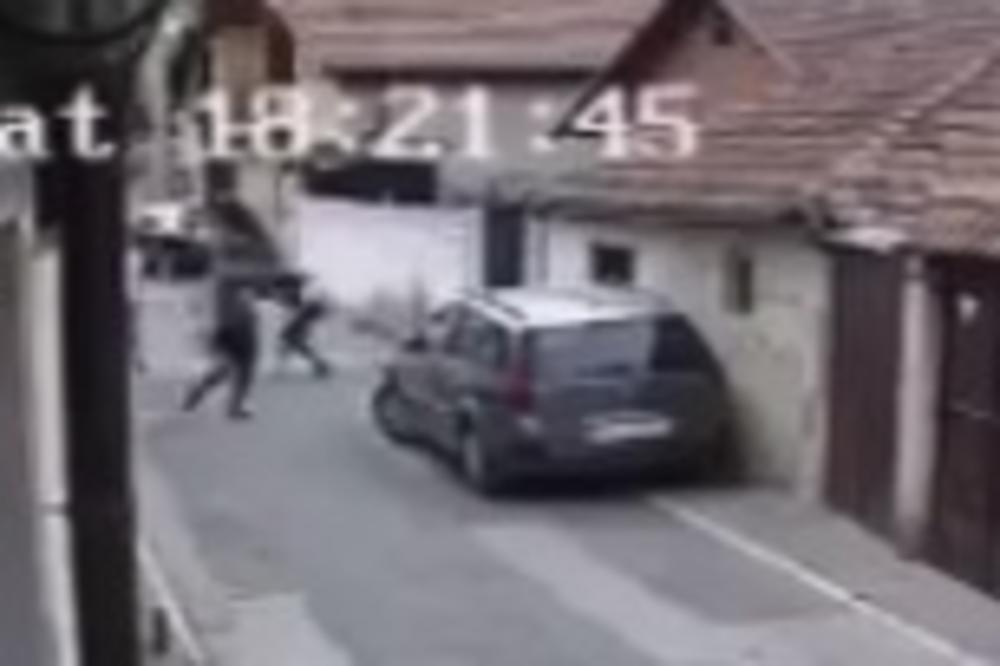 HIT SNIMAK IZ NOVOG PAZARA: Četvorica mladića krišili policijski čas, a onda se dogodilo OVO (VIDEO)