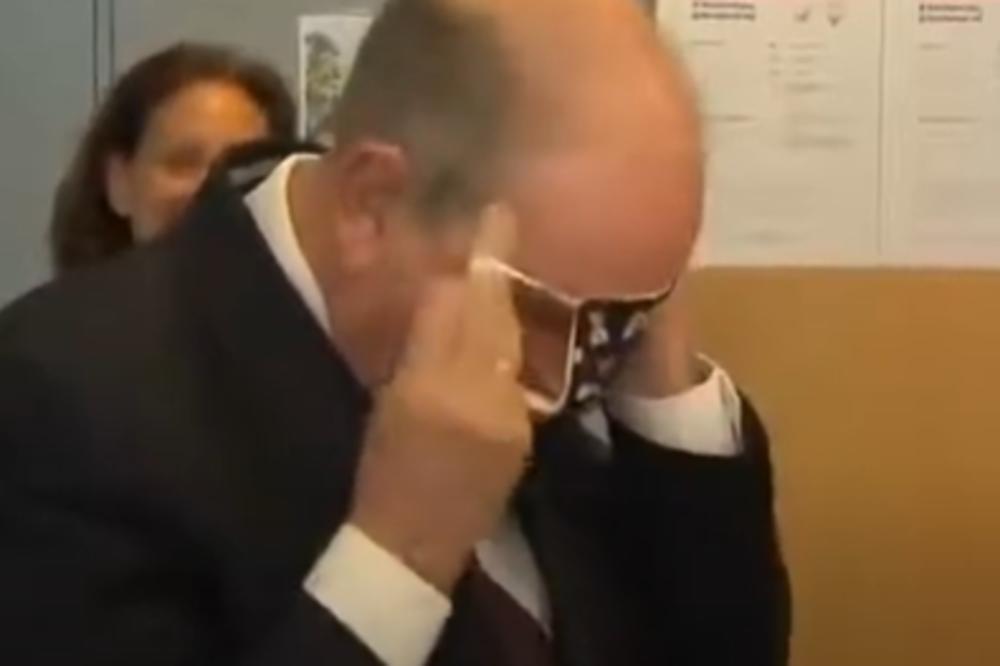 BELGIJSKI POLITIČAR SE ŽESTOKO OBRUKAO: Niko ne stavlja masku na lice kao on (VIDEO)