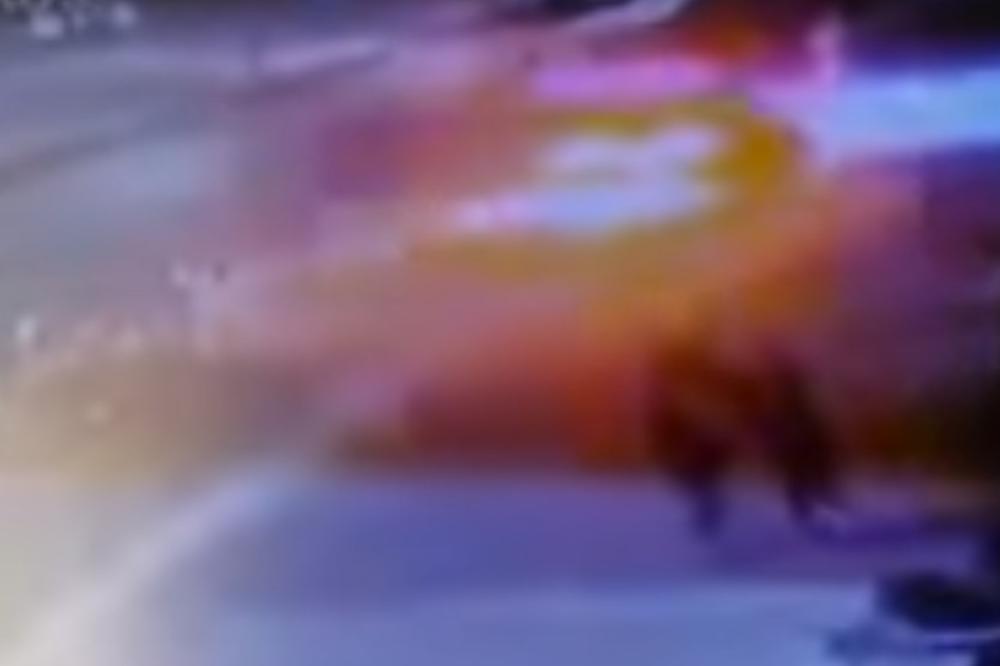 HOROR NA ZADARSKOJ RIVI Kolima ludačkom brzinom probili ogradu i završili u moru! Dvojica poginula na licu mesta (VIDEO)