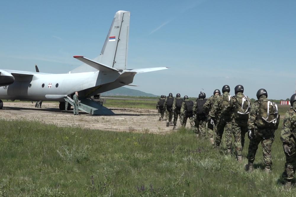 VULIN: Pripadnici 63. padobranske brigade sigurni, sposobni i opremljeni, u stanju da ispune bilo koji zadatak