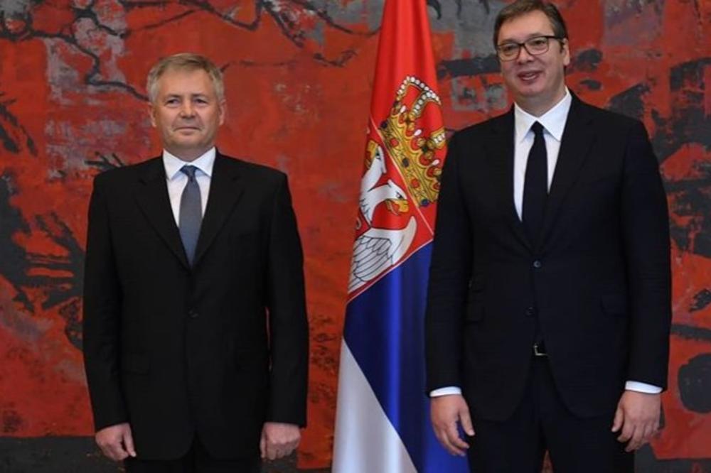 VUČIĆ PRIMIO AKREDITIVNA PISMA: Ovo su novi ambasadori Slovačke, Irana i Hrvatske u Srbiji